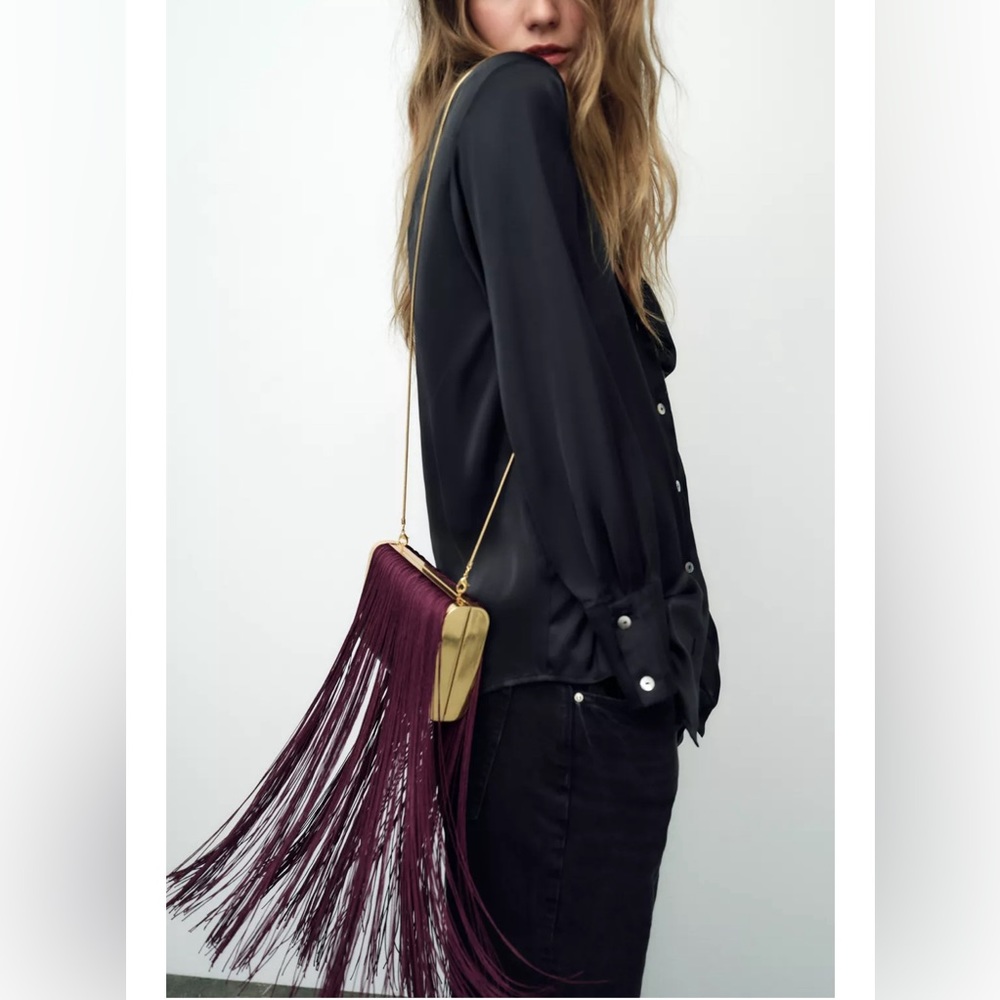 Fringe clutch burgundy